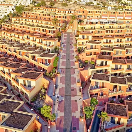 מלון דירות Laguna Park 2 2*