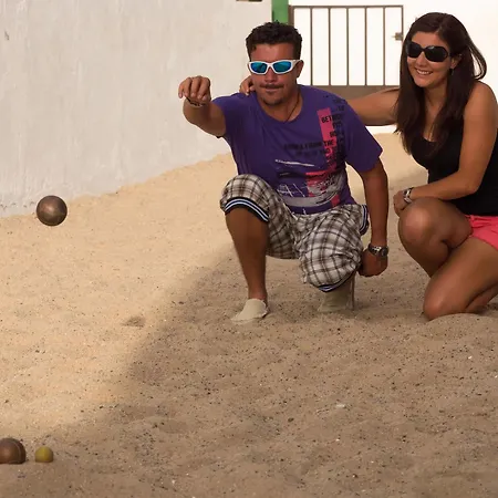 מלון דירות Laguna Park 2 2*