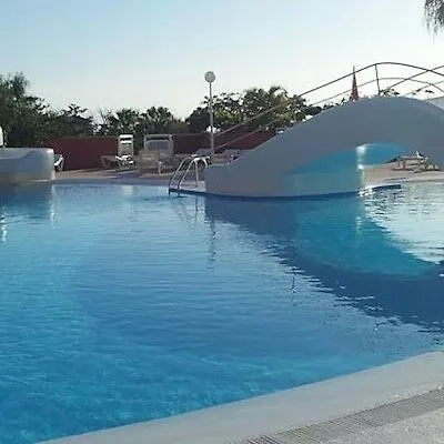 Apart-hotel Laguna Park 2 2*