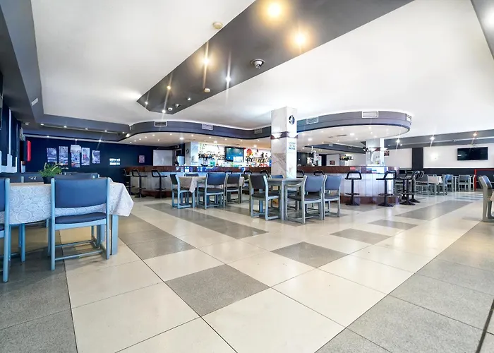 아파트호텔 라구나 파크 2 아데제